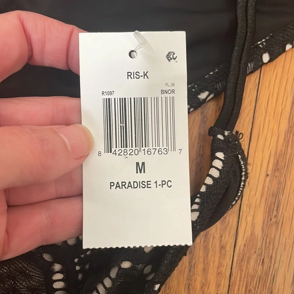 Ris-k Paradise One Piece Women's Swimsuit Black size M NWT - Picture 8 of 8